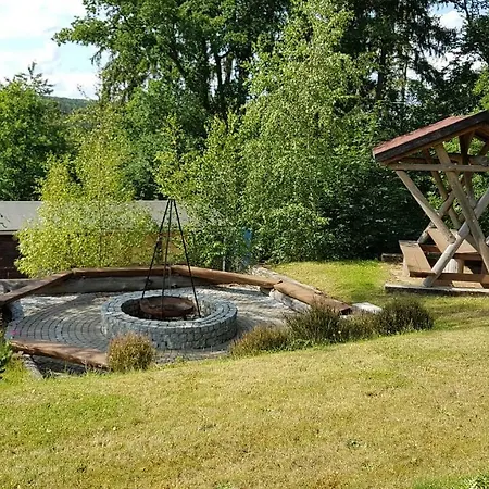 Schweizer Haus Apartman