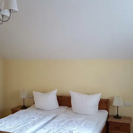 Schweizer Haus Apartman